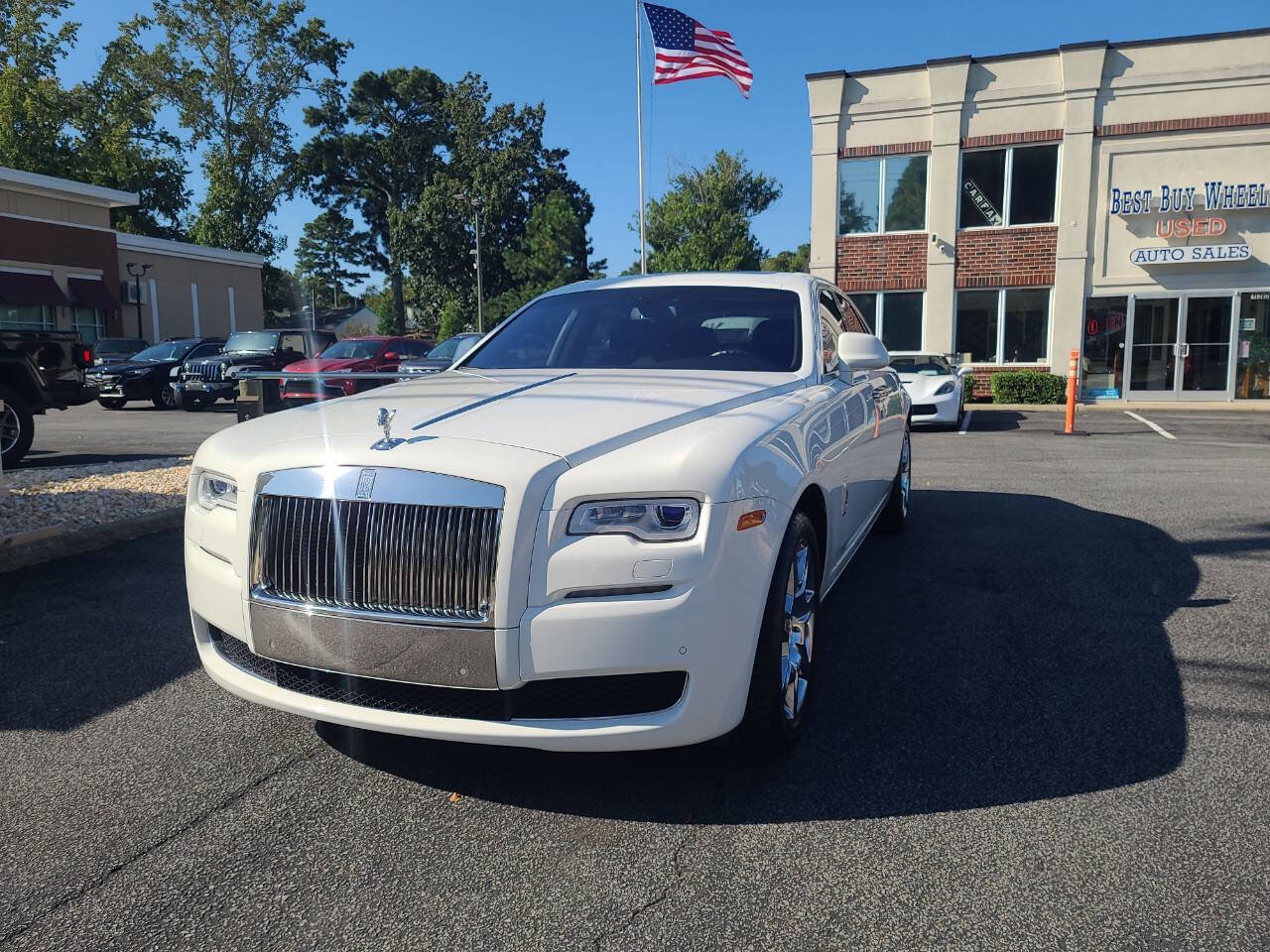 Used 2015 Rolls-Royce Ghost image 3