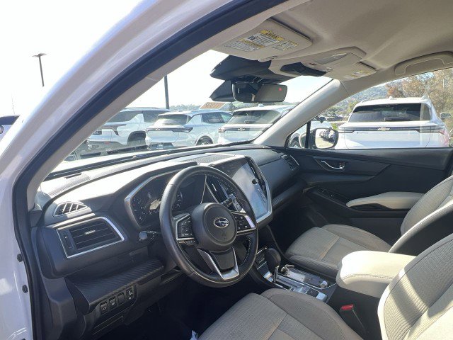 Used 2024 Subaru Ascent Premium w/ Convenience Package image 10