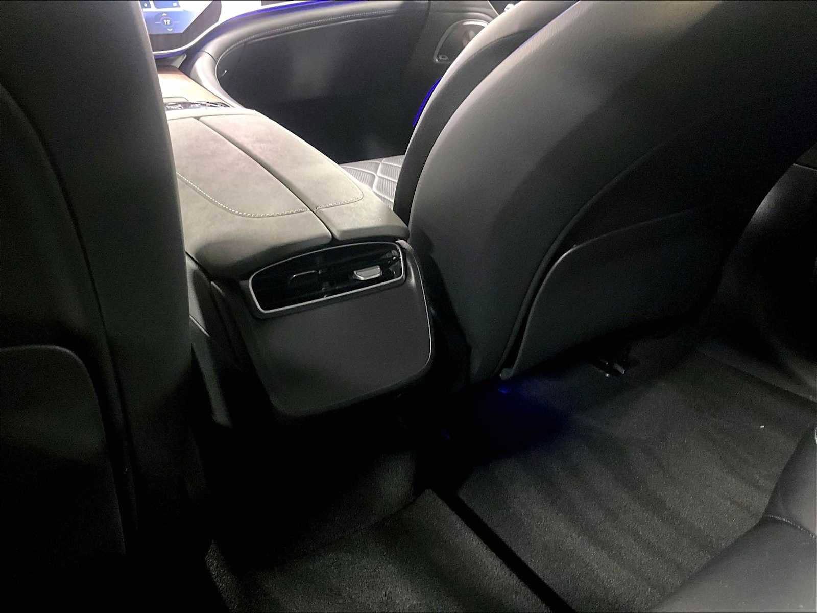 Used 2023 Mercedes-Benz EQS 580 4MATIC Sedan image 26