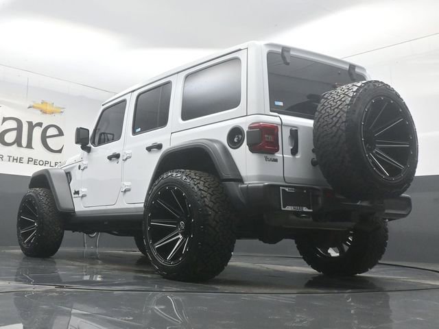 Used 2024 Jeep Wrangler Willys image 5