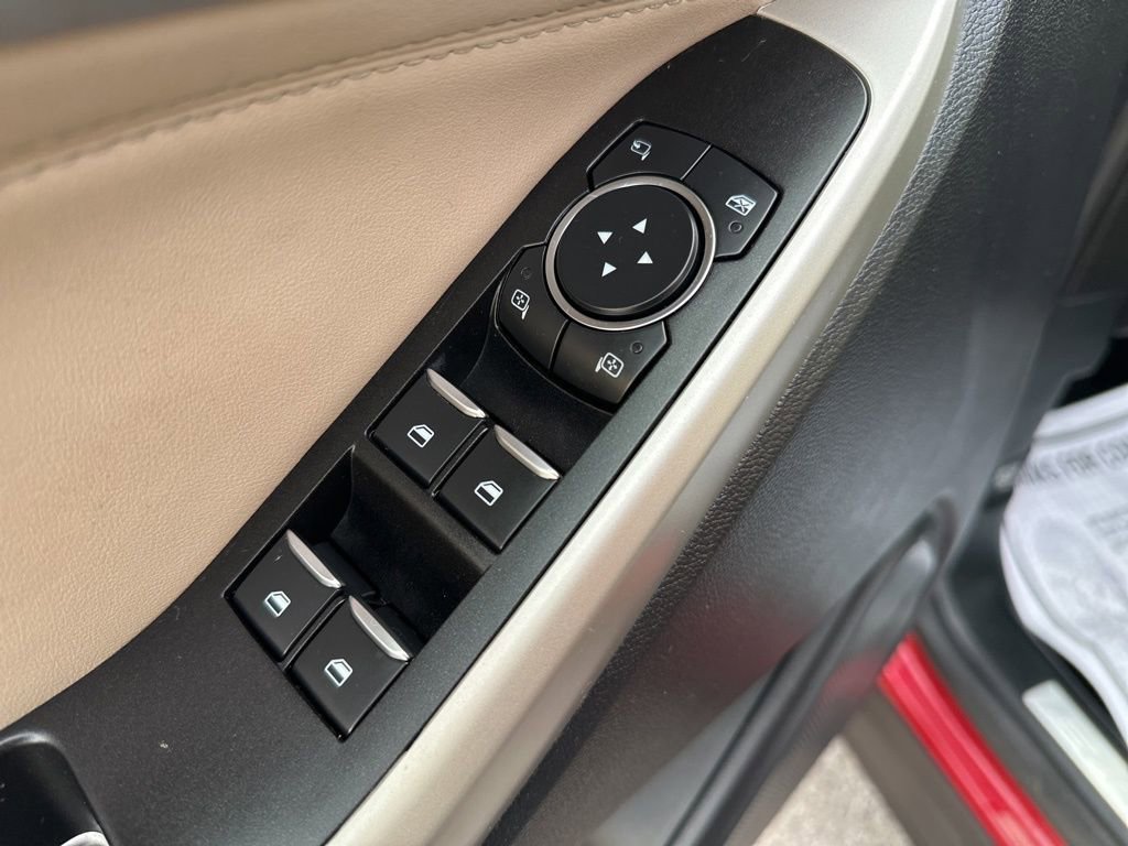 Used 2020 Ford Explorer Limited image 12