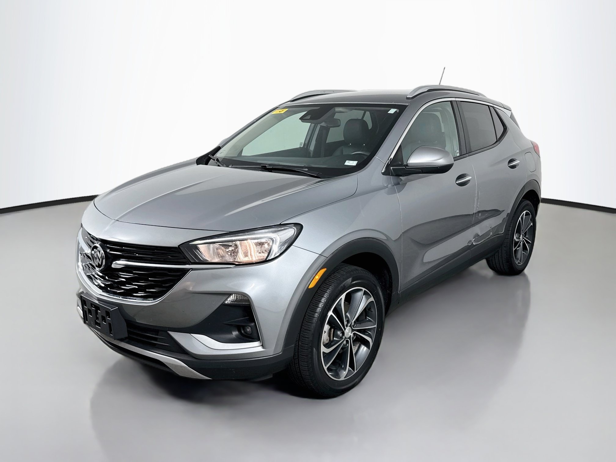 Used 2023 Buick Encore GX Select w/ Safety Package II AWD/4WD image 3