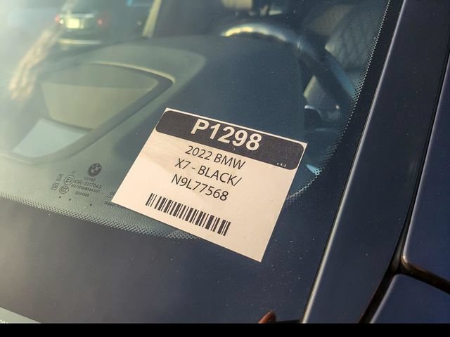 Used 2022 BMW X7 xDrive40i w/ M Sport Package AWD/4WD image 28