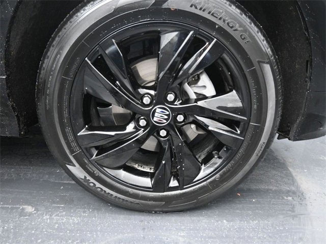 Used 2024 Buick Encore GX Sport Touring image 32