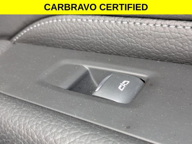 Certified 2023 GMC Yukon XL Denali AWD/4WD image 40