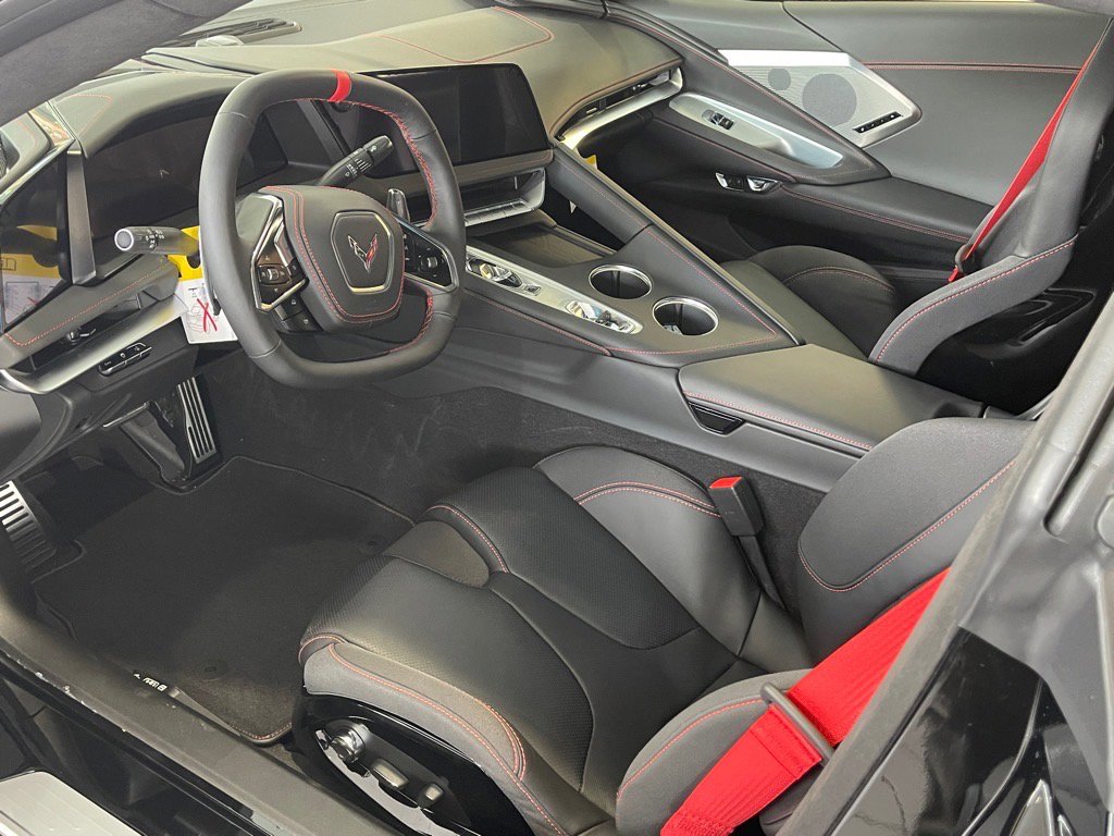 New 2026 Chevrolet Corvette Stingray Premium Cpe w/ Z51 Performance Package image 9