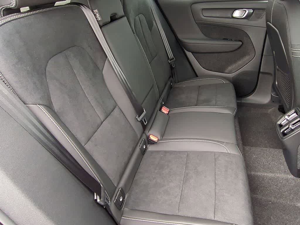 New 2026 Volvo XC40 B5 Ultra w/ Protection Package Premier AWD/4WD image 20