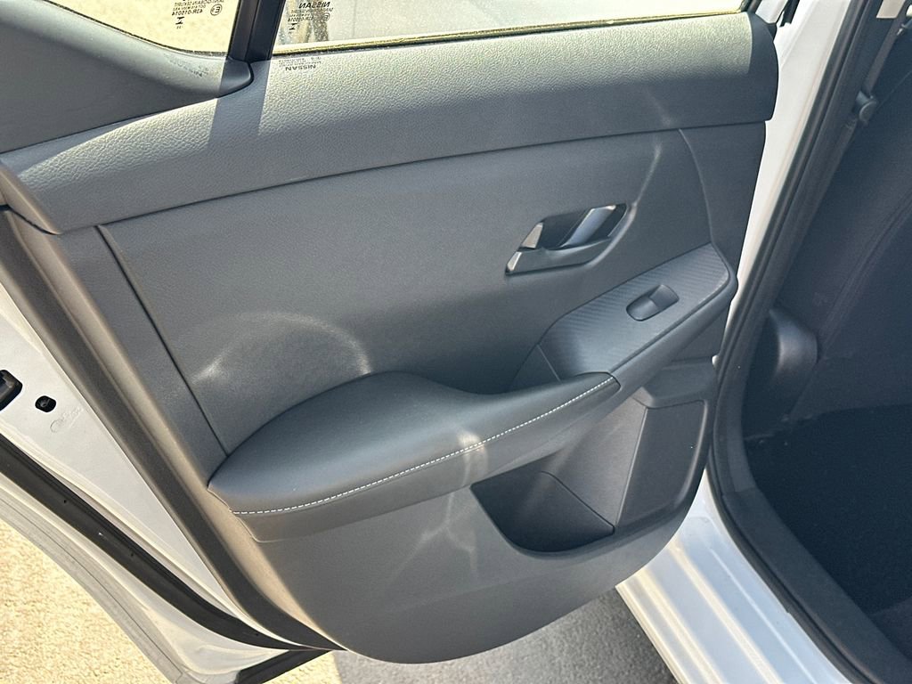 Used 2025 Nissan Sentra S FWD image 21