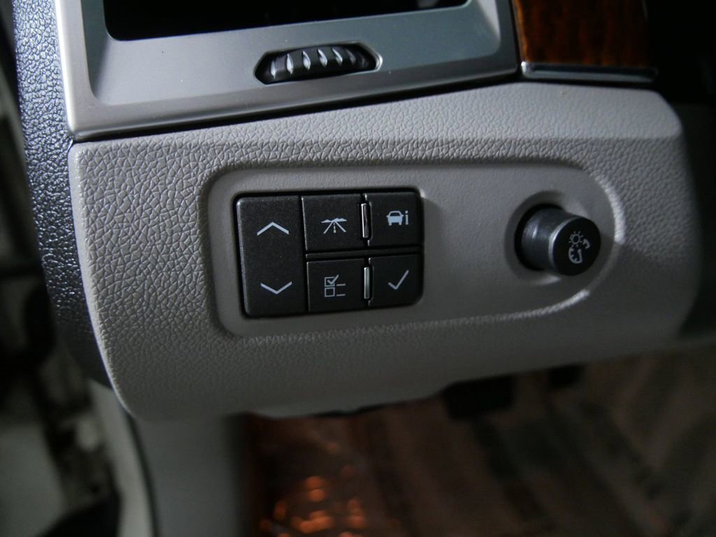 Used 2008 Cadillac SRX V8 w/ Theater Package AWD/4WD image 23