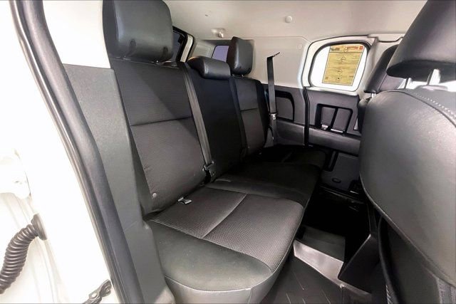 Used 2014 Toyota FJ Cruiser 4WD w/ Convenience Package image 19