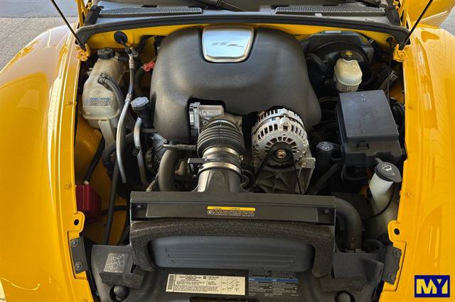 Used 2005 Chevrolet SSR w/ Preferred Equipment Group image 21