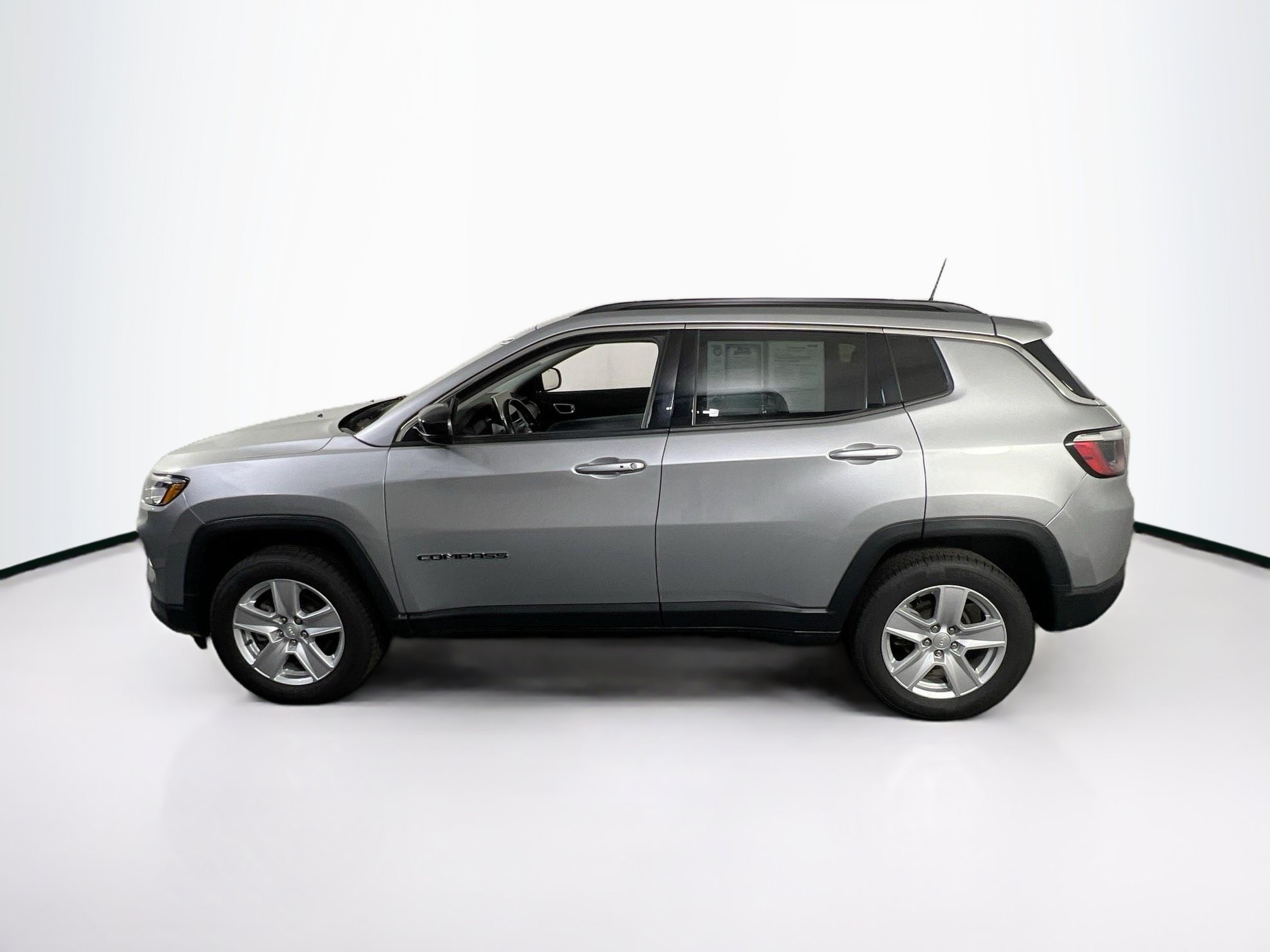 Used 2022 Jeep Compass Latitude w/ Convenience Group AWD/4WD image 8