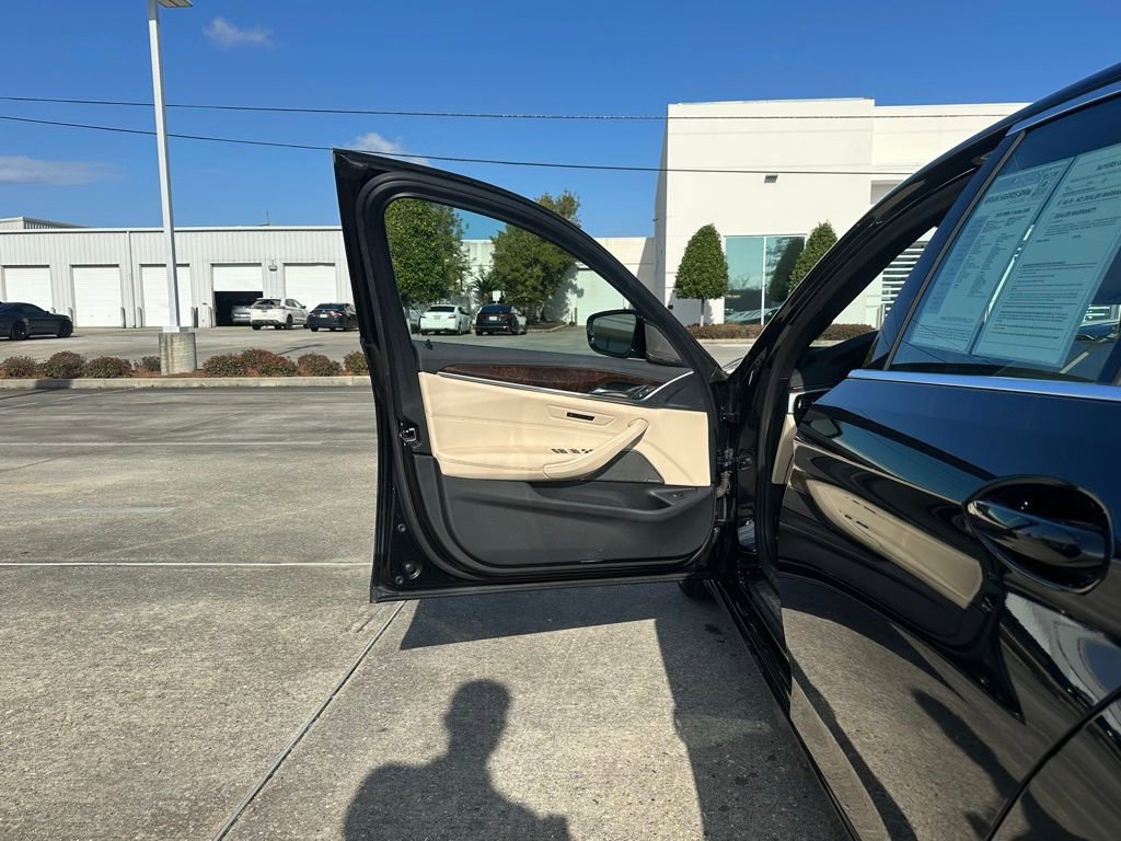 Used 2020 BMW 540i w/ Premium Package RWD image 6