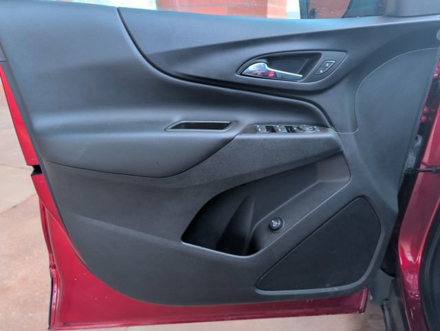 Used 2023 Chevrolet Equinox LT image 12