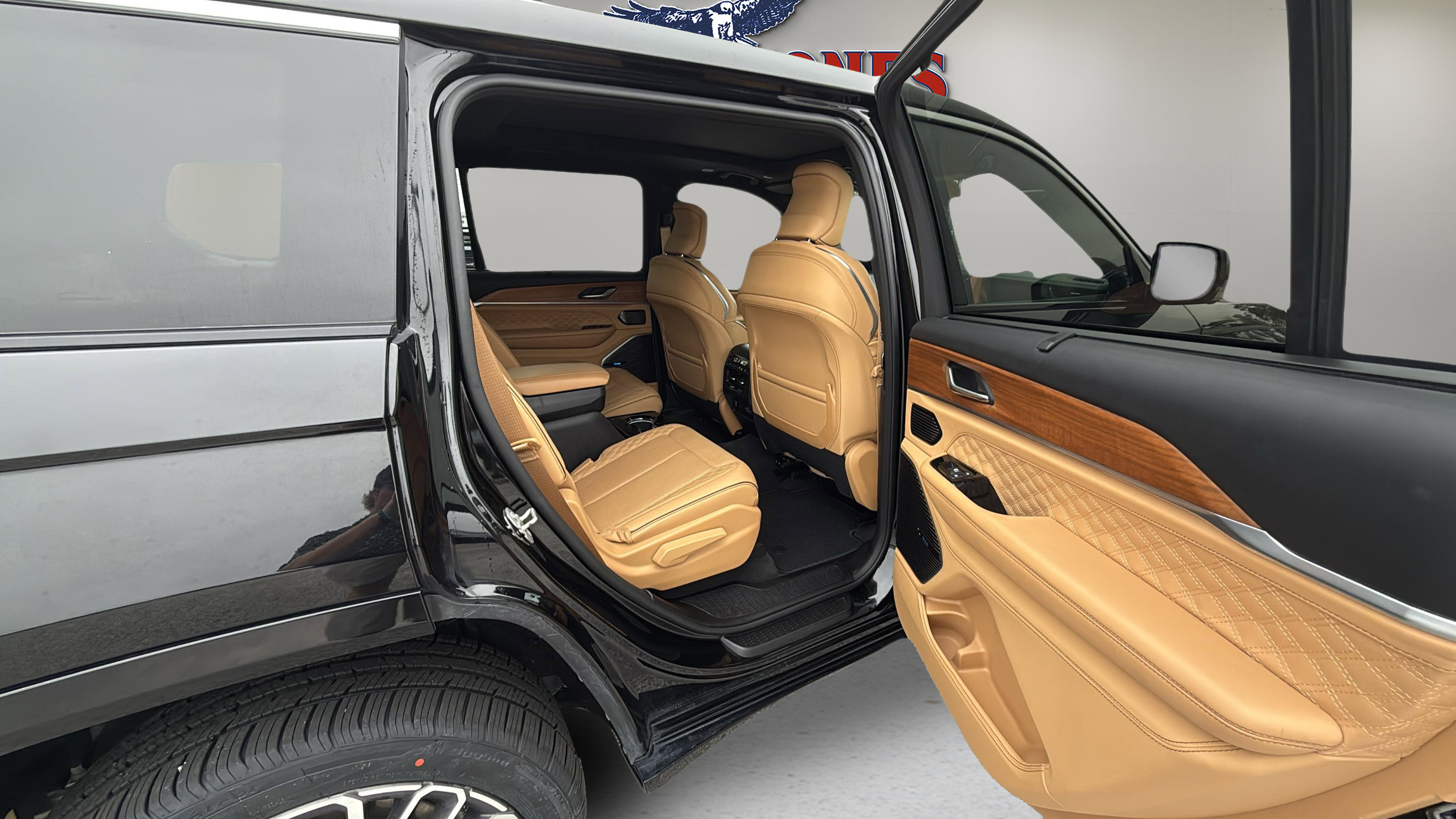 Used 2021 Jeep Grand Cherokee L Summit image 14