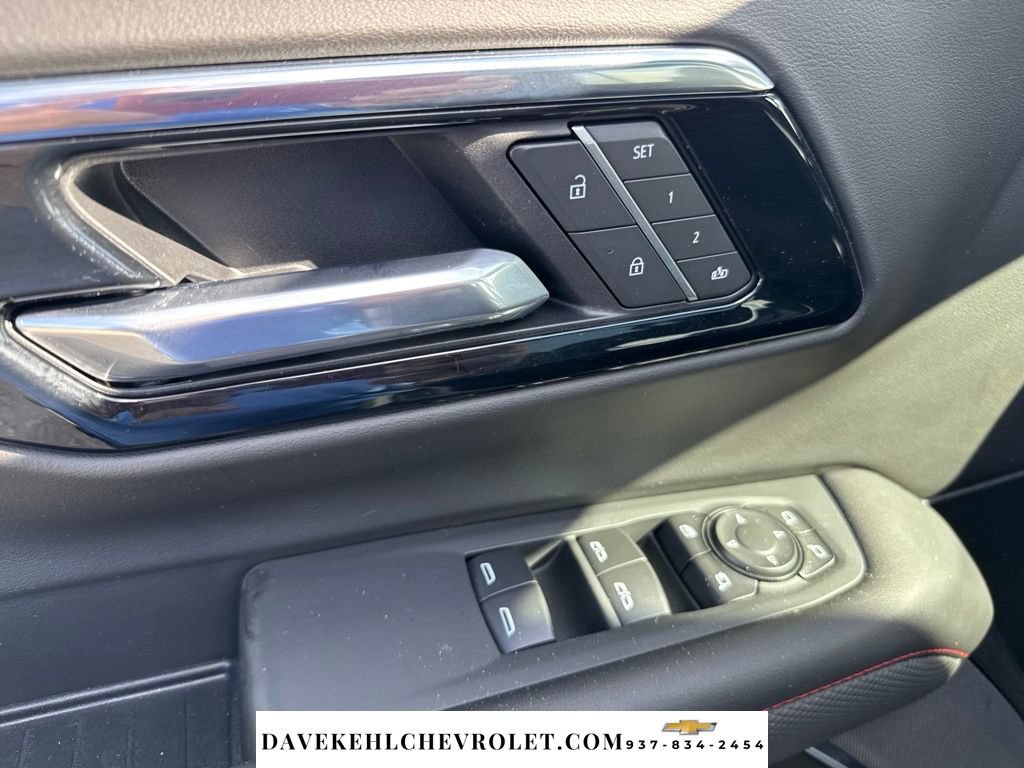 Used 2025 Chevrolet Tahoe RST w/ Comfort Package AWD/4WD image 11