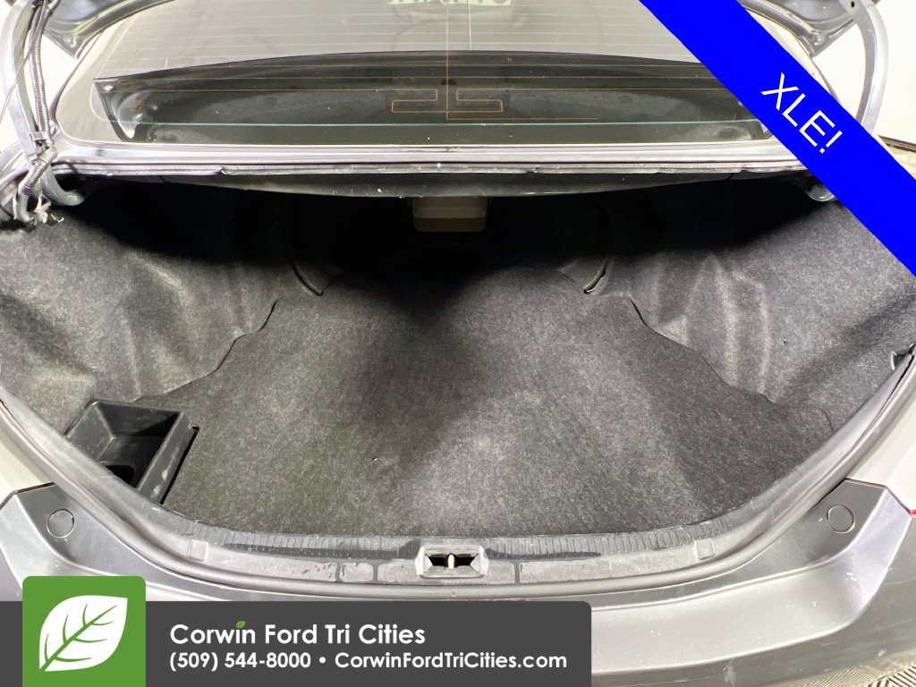 Used 2009 Toyota Camry XLE FWD image 13