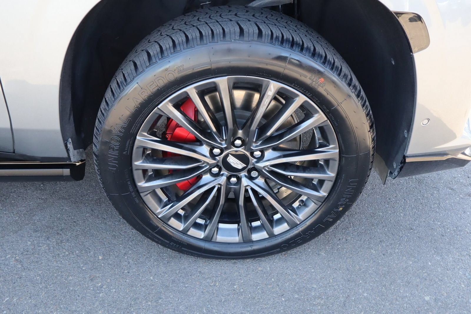 Used 2023 Cadillac Escalade V AWD/4WD image 10