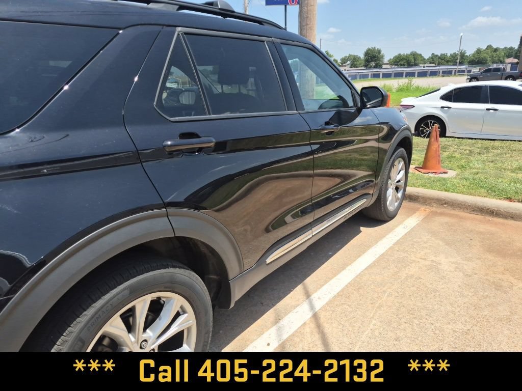 Used 2023 Ford Explorer XLT w/ Equipment Group 202A AWD/4WD image 15