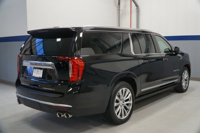 Used 2024 GMC Yukon XL Denali w/ Denali Reserve Package image 6