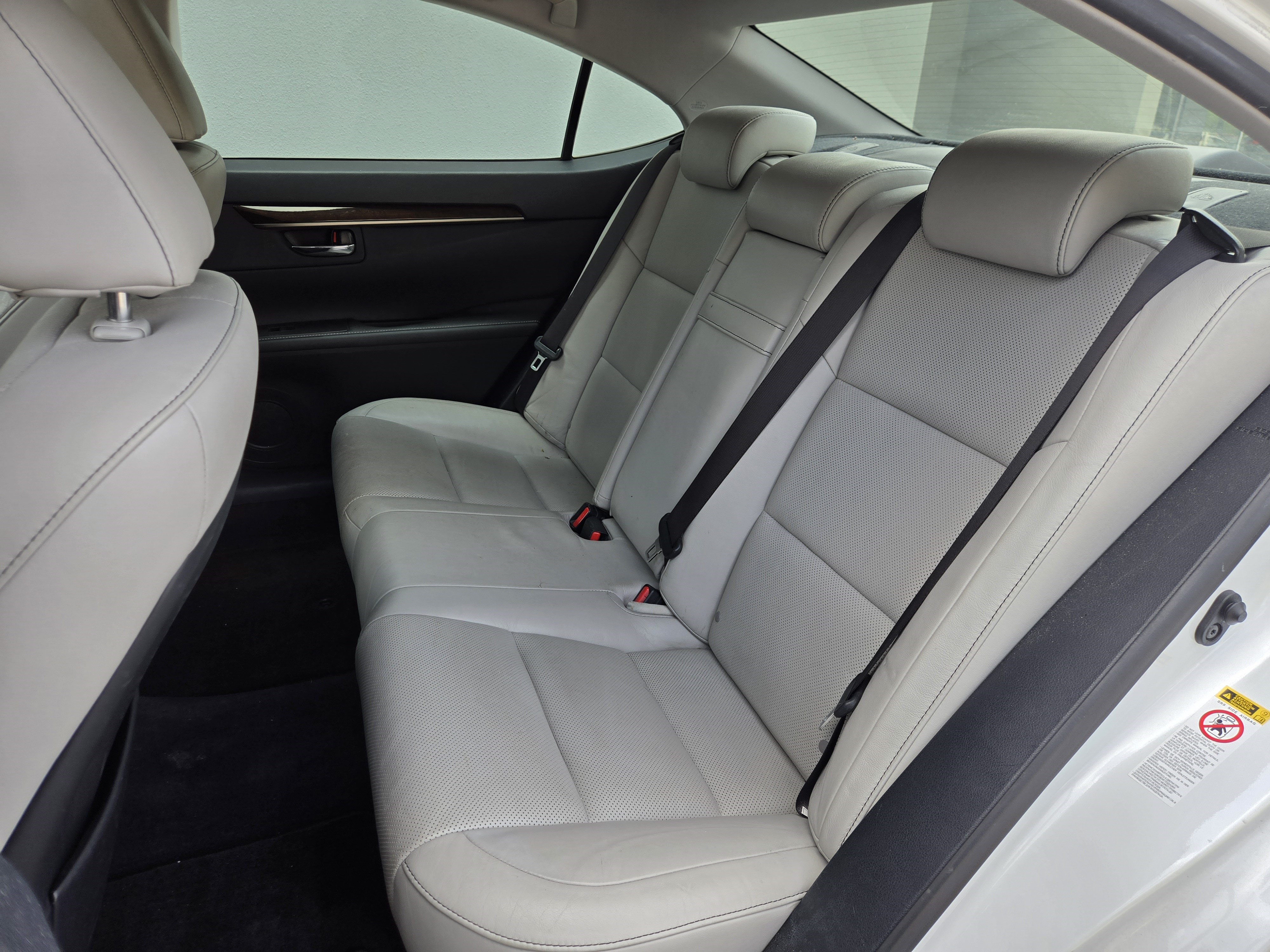Used 2013 Lexus ES 350 w/ Luxury Pkg FWD image 37