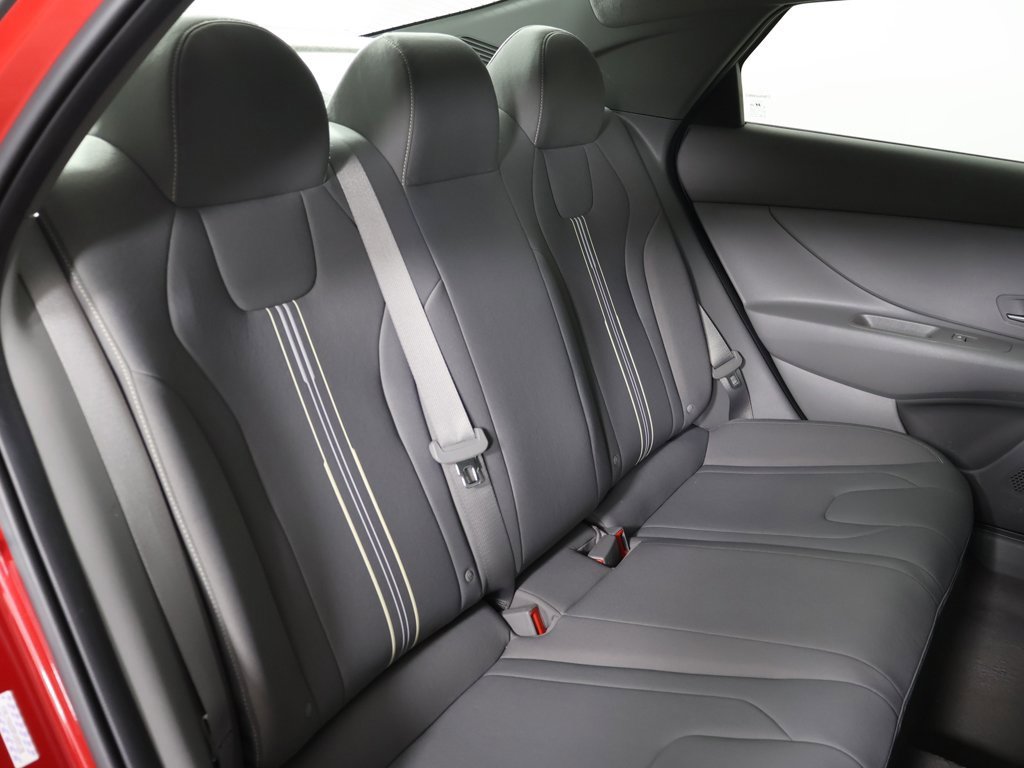 Certified 2023 Hyundai Elantra SEL image 28