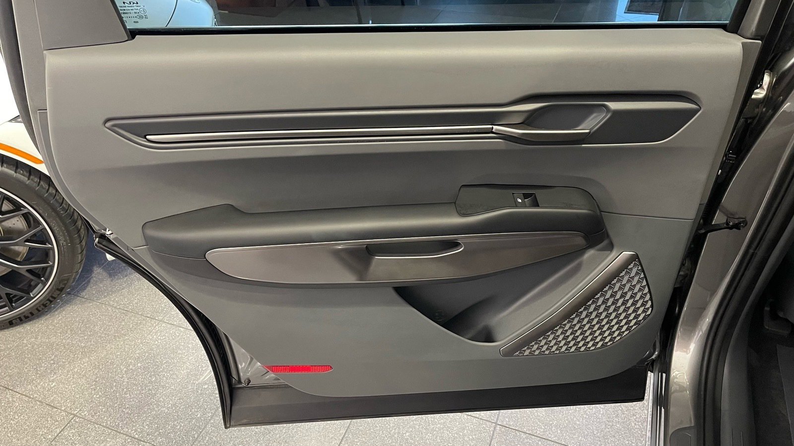 Used 2024 Kia EV9 Light Long Range image 32