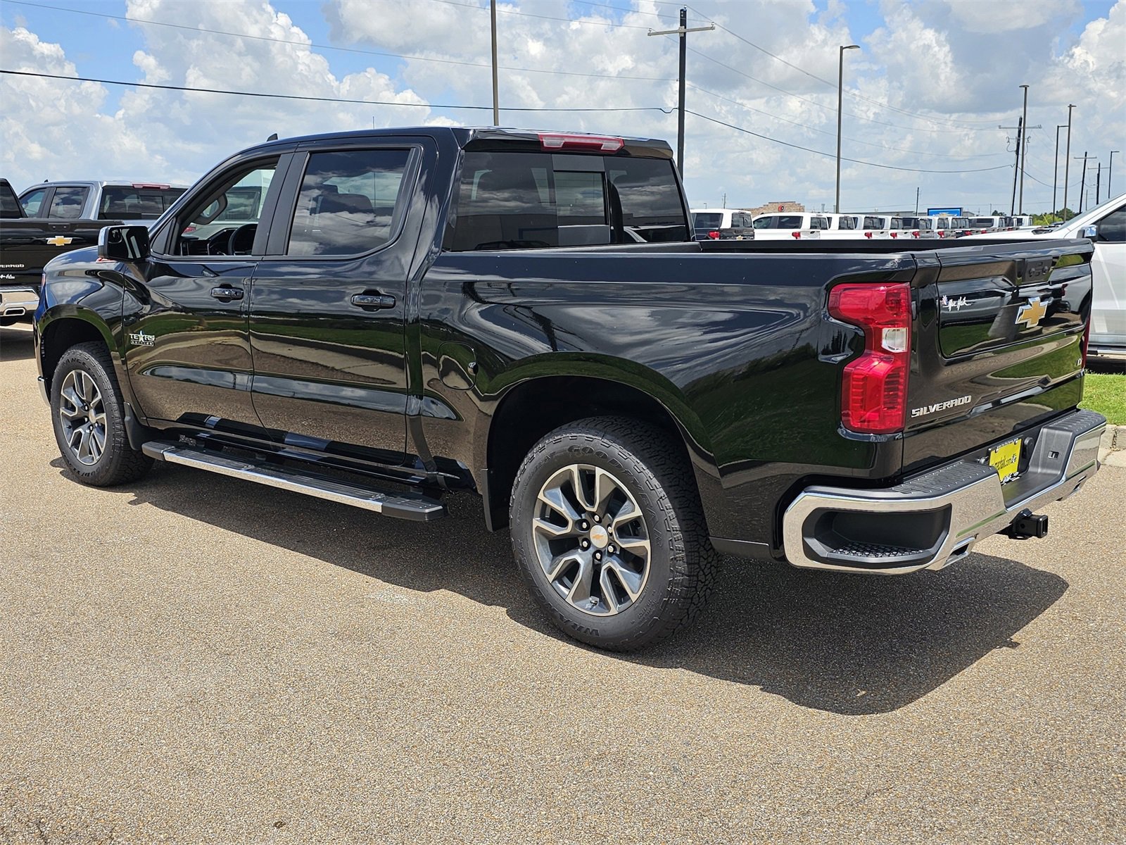 New 2025 Chevrolet Silverado 1500 LT image 6