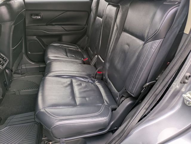 Used 2020 Mitsubishi Outlander ES AWD/4WD image 23