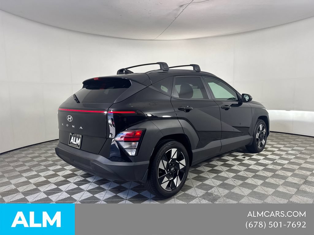 Used 2025 Hyundai Kona SEL FWD image 5
