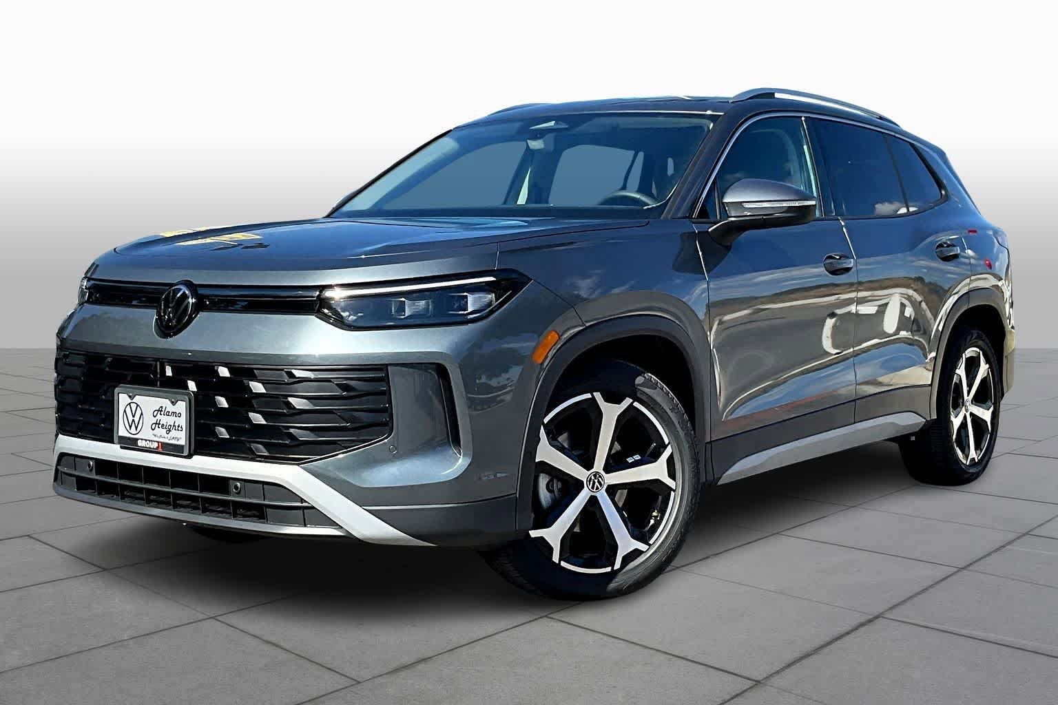 New 2026 Volkswagen Tiguan SE