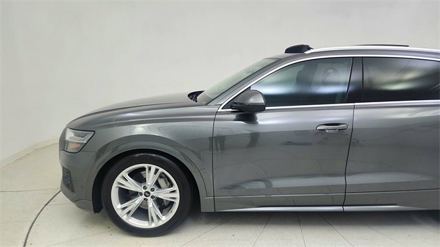 Used 2023 Audi Q8 Prestige w/ Prestige Package image 4