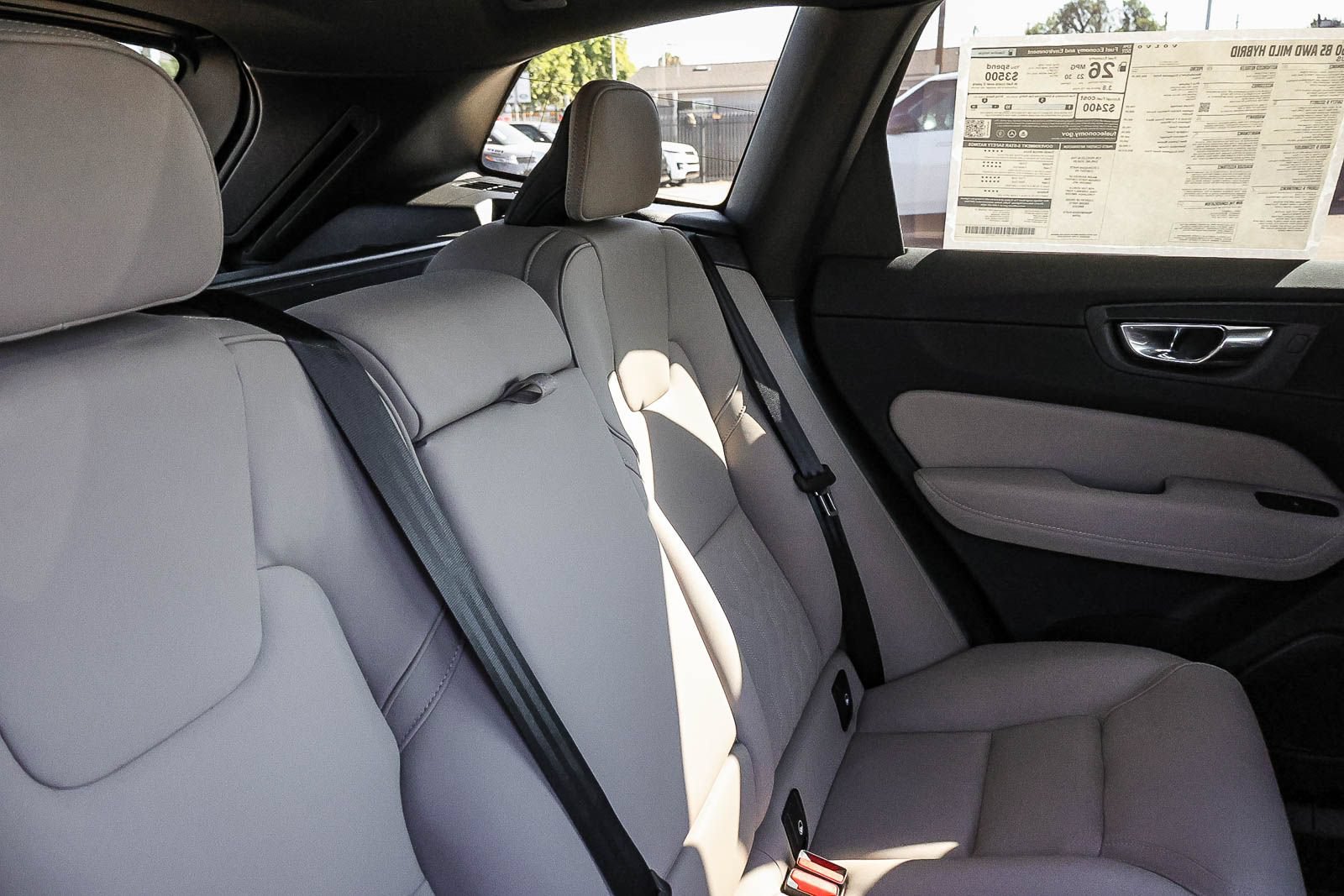 New 2026 Volvo XC60 B5 Plus w/ Climate Package AWD/4WD image 25