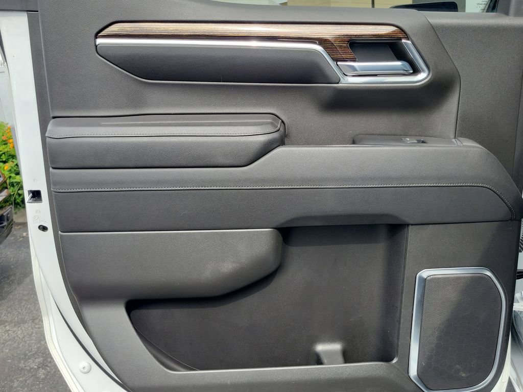 Used 2023 GMC Sierra 1500 Elevation image 14