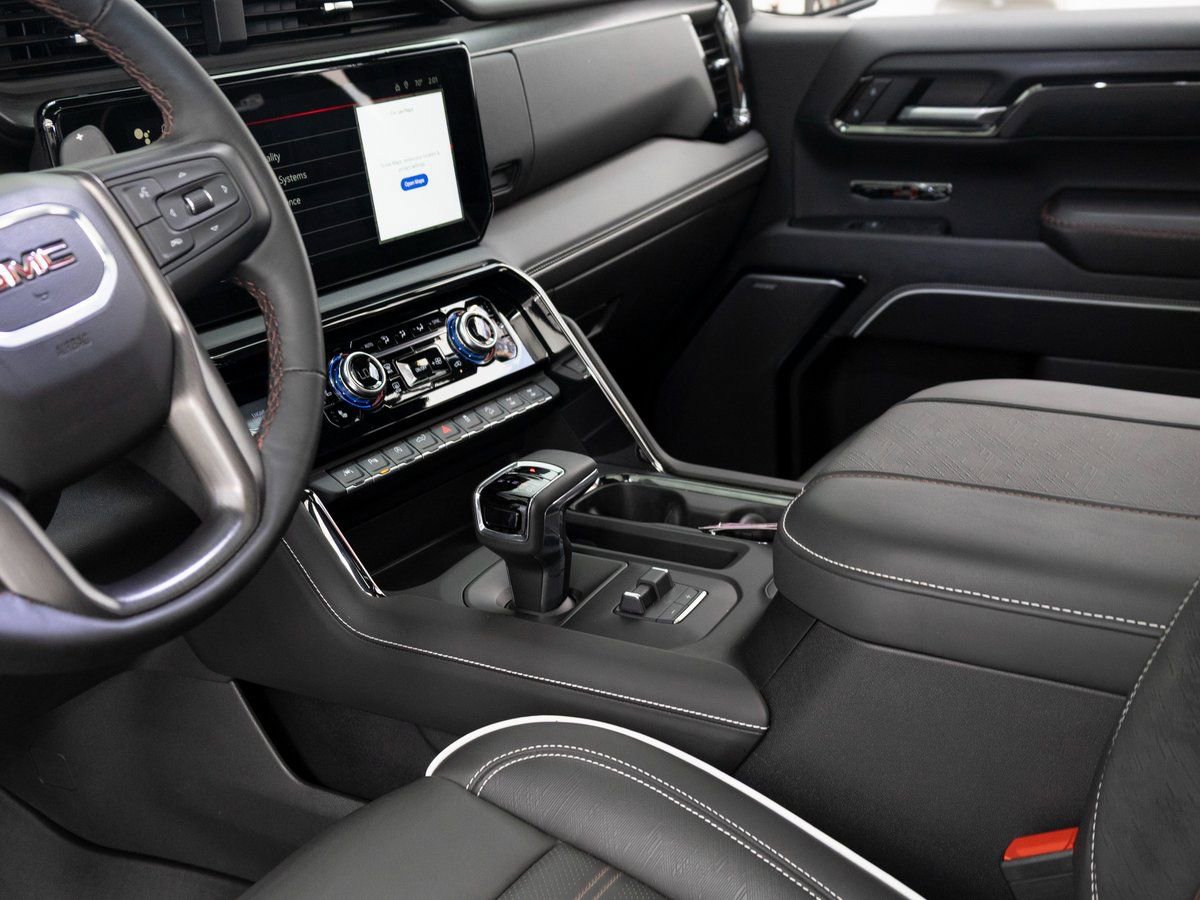 Used 2025 GMC Sierra 1500 AT4X image 14