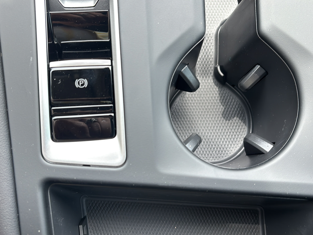 New 2026 Volkswagen Atlas SE FWD image 30