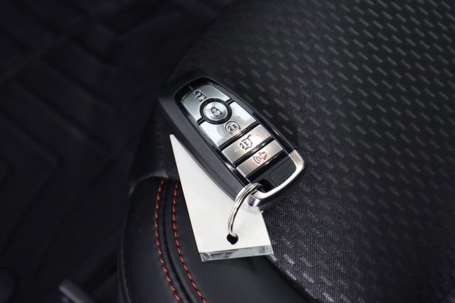 Certified 2025 Ford Escape ST-Line w/ Tech Pack #1 AWD/4WD image 33