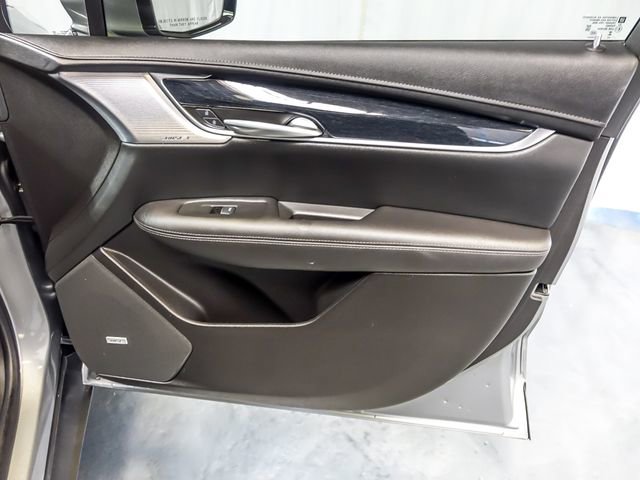 Certified 2025 Cadillac XT5 Premium Luxury w/ LPO, Floor Liner Package FWD image 33