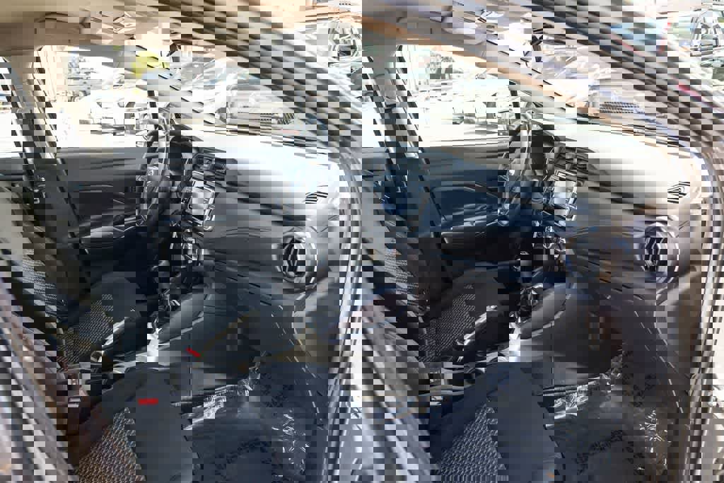 Used 2023 Nissan Versa S image 15