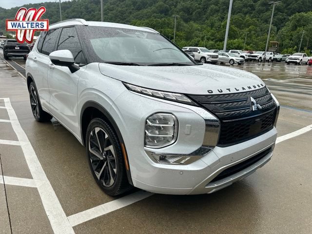Used 2024 Mitsubishi Outlander SEL AWD/4WD image 1