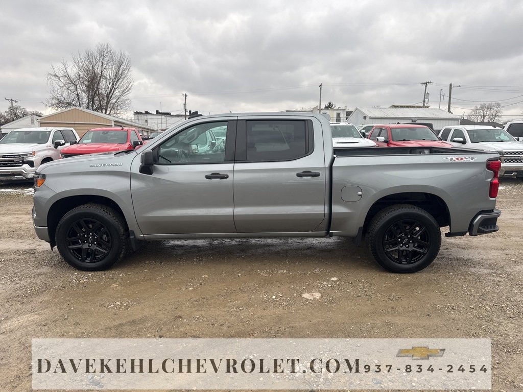 Used 2024 Chevrolet Silverado 1500 Custom image 2