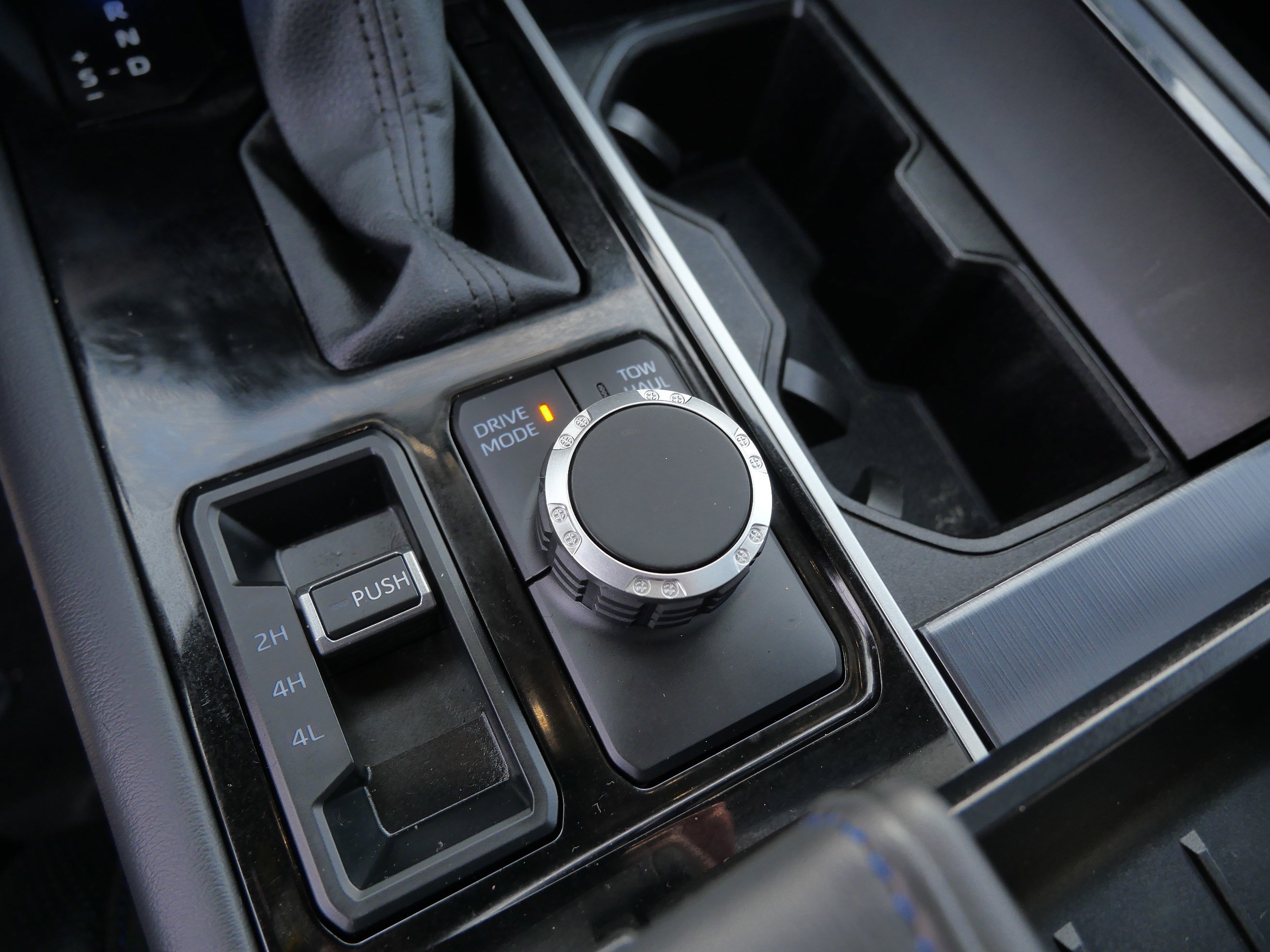 Used 2025 Toyota Tundra Platinum image 30