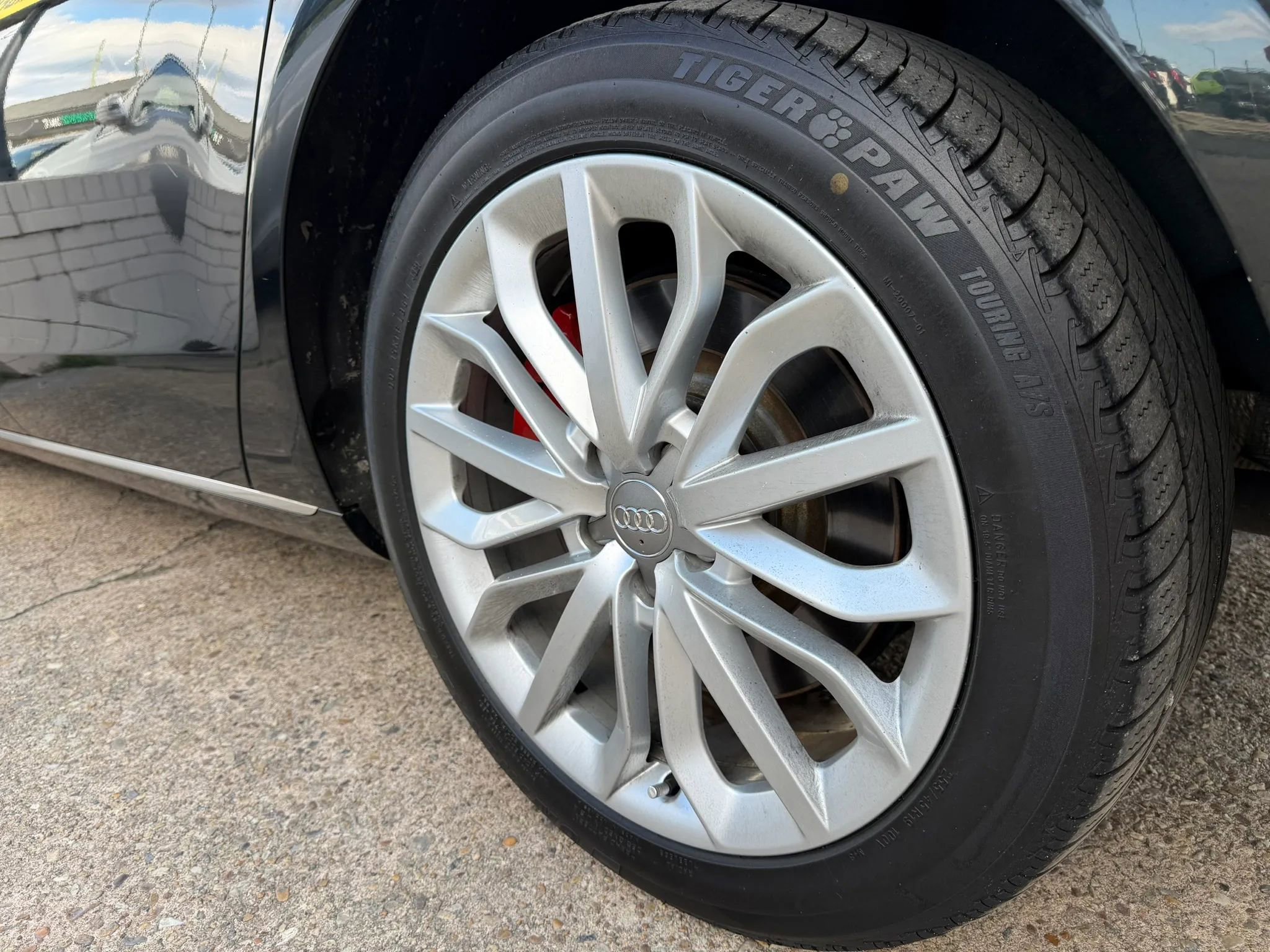 Used 2012 Audi A8 L 4.2 image 32