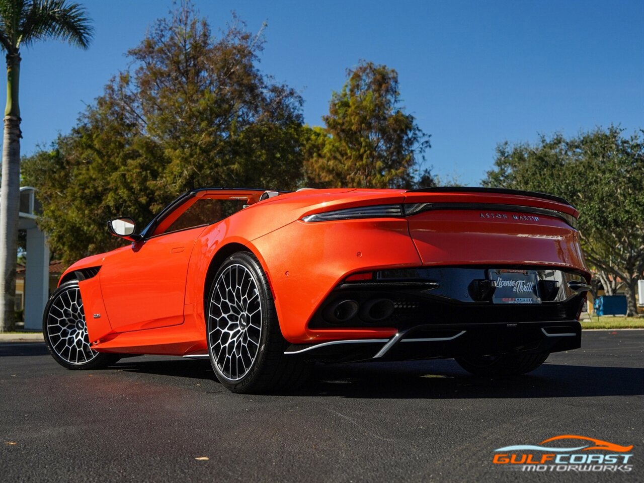 Used 2023 Aston Martin DBS Superleggera Volante RWD image 51