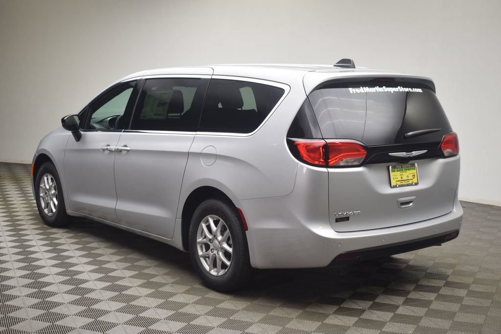 New 2026 Chrysler Voyager LX FWD image 12