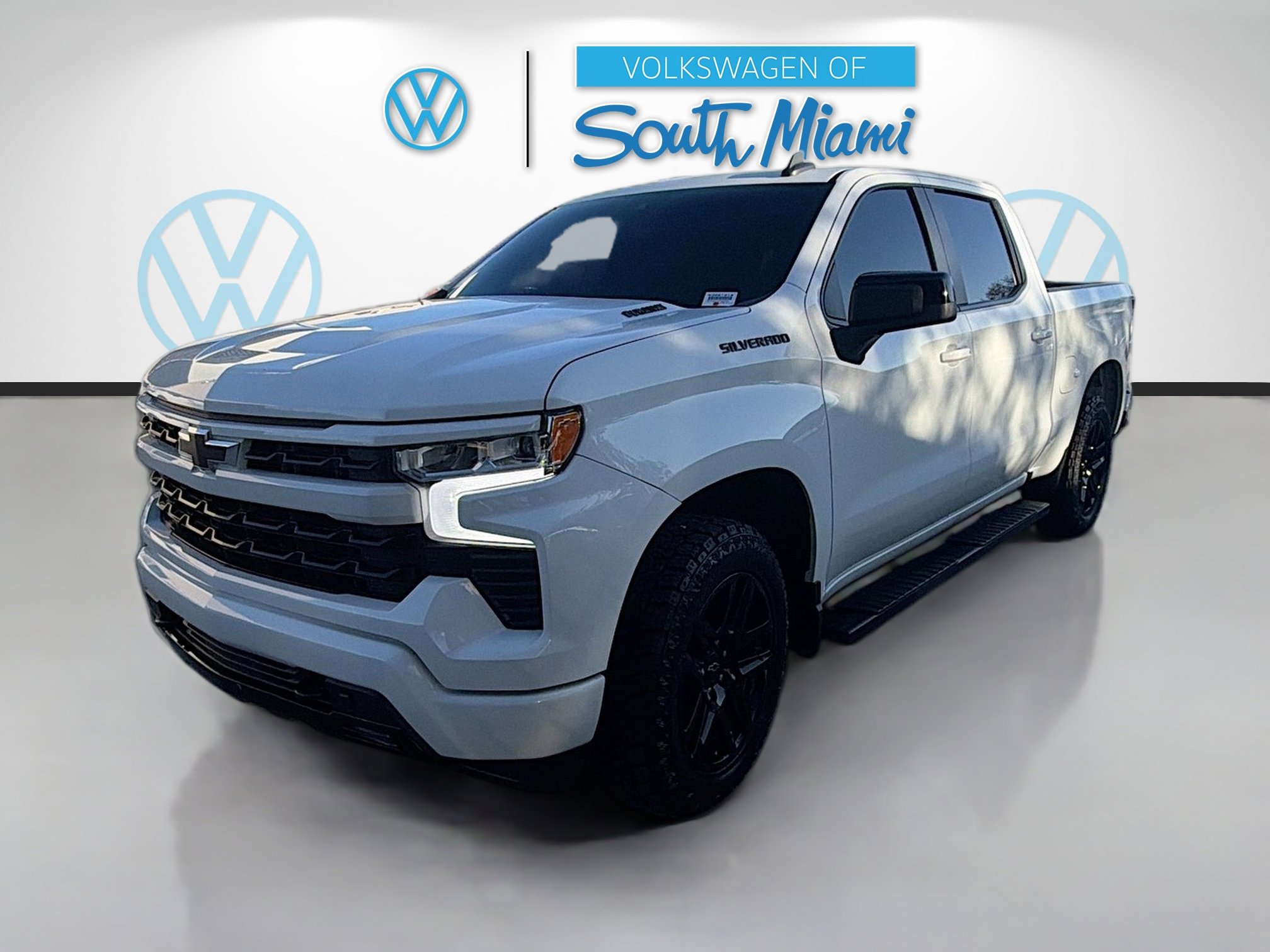 Used 2023 Chevrolet Silverado 1500 RST w/ Convenience Package II image 3