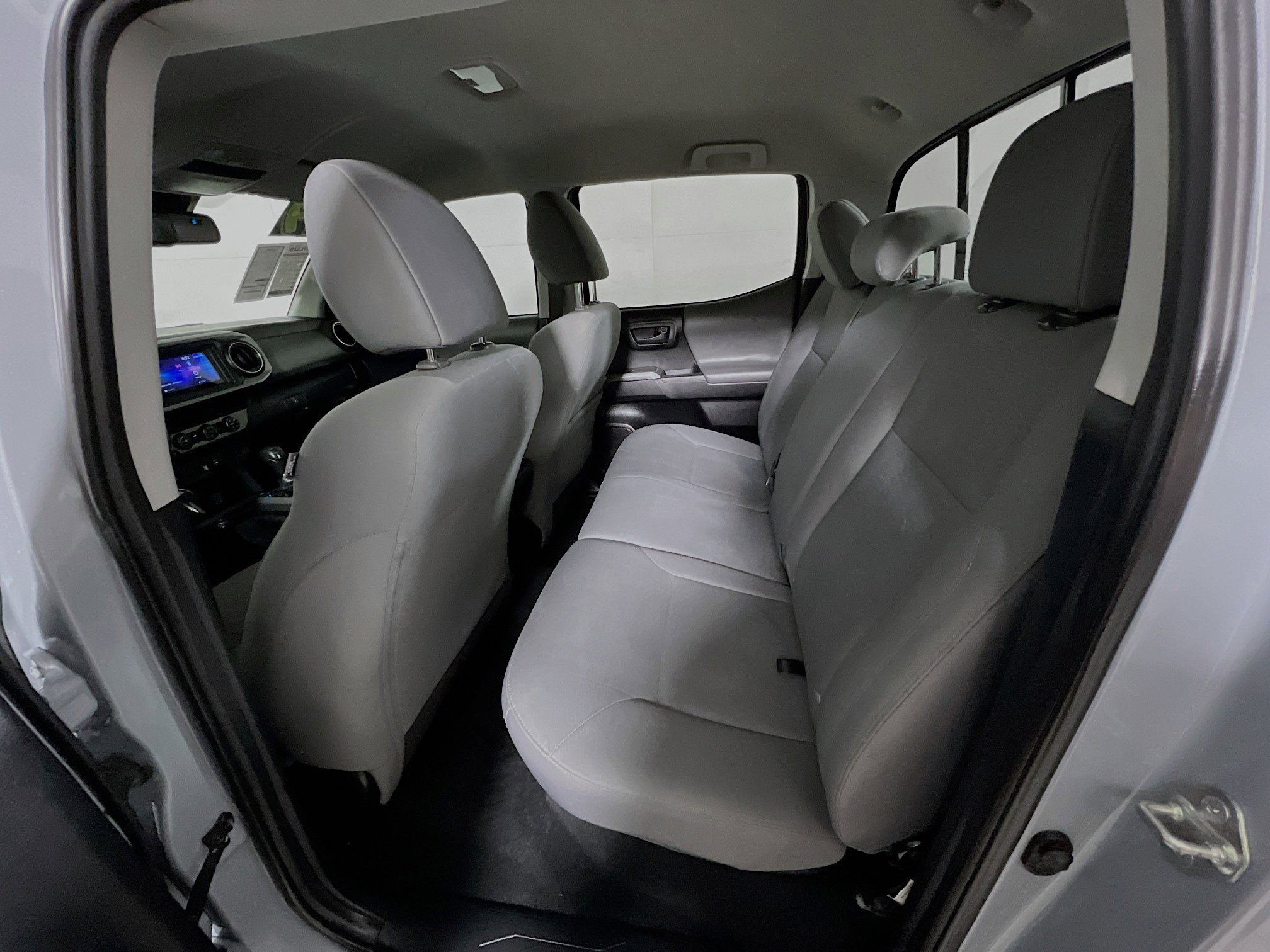 Used 2019 Toyota Tacoma SR5 RWD image 29