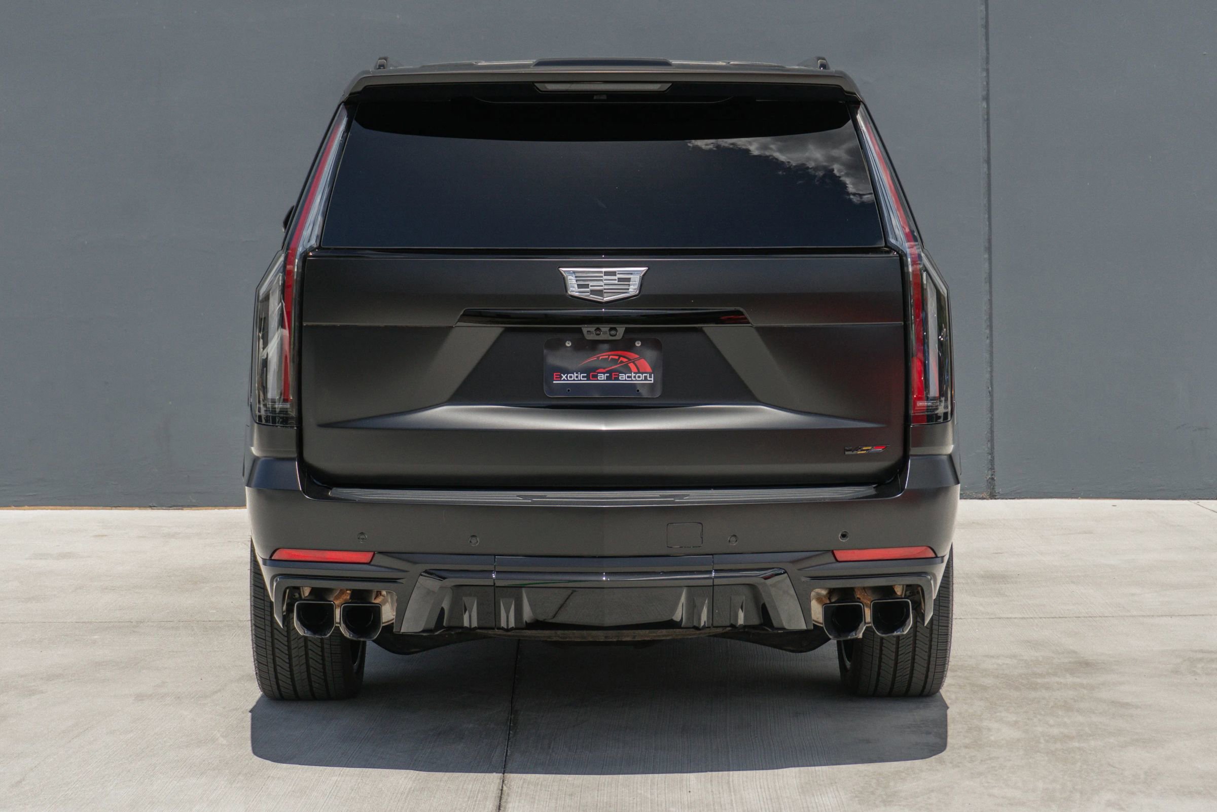Used 2026 Cadillac Escalade V AWD/4WD image 8
