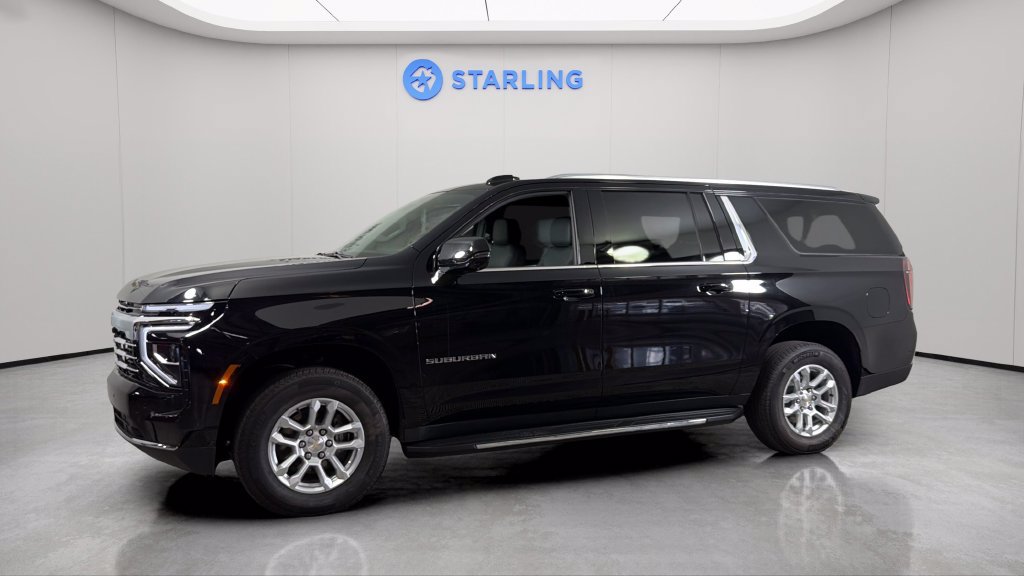 Used 2026 Chevrolet Suburban LT w/ Comfort Package AWD/4WD image 3