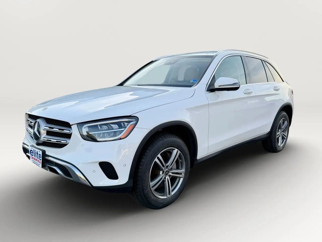Used 2022 Mercedes-Benz GLC 300 4MATIC w/ Multimedia Package Lite image 3